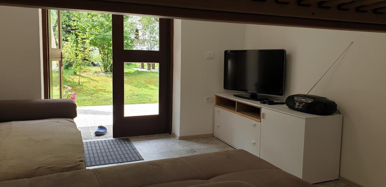 Apartmaji Vitez Apartma 1 Бовец Екстериор снимка